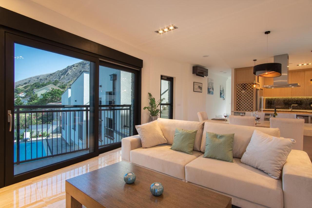 Perla Nera Heated Pool & Sauna Stan Trigraci Exterior photo