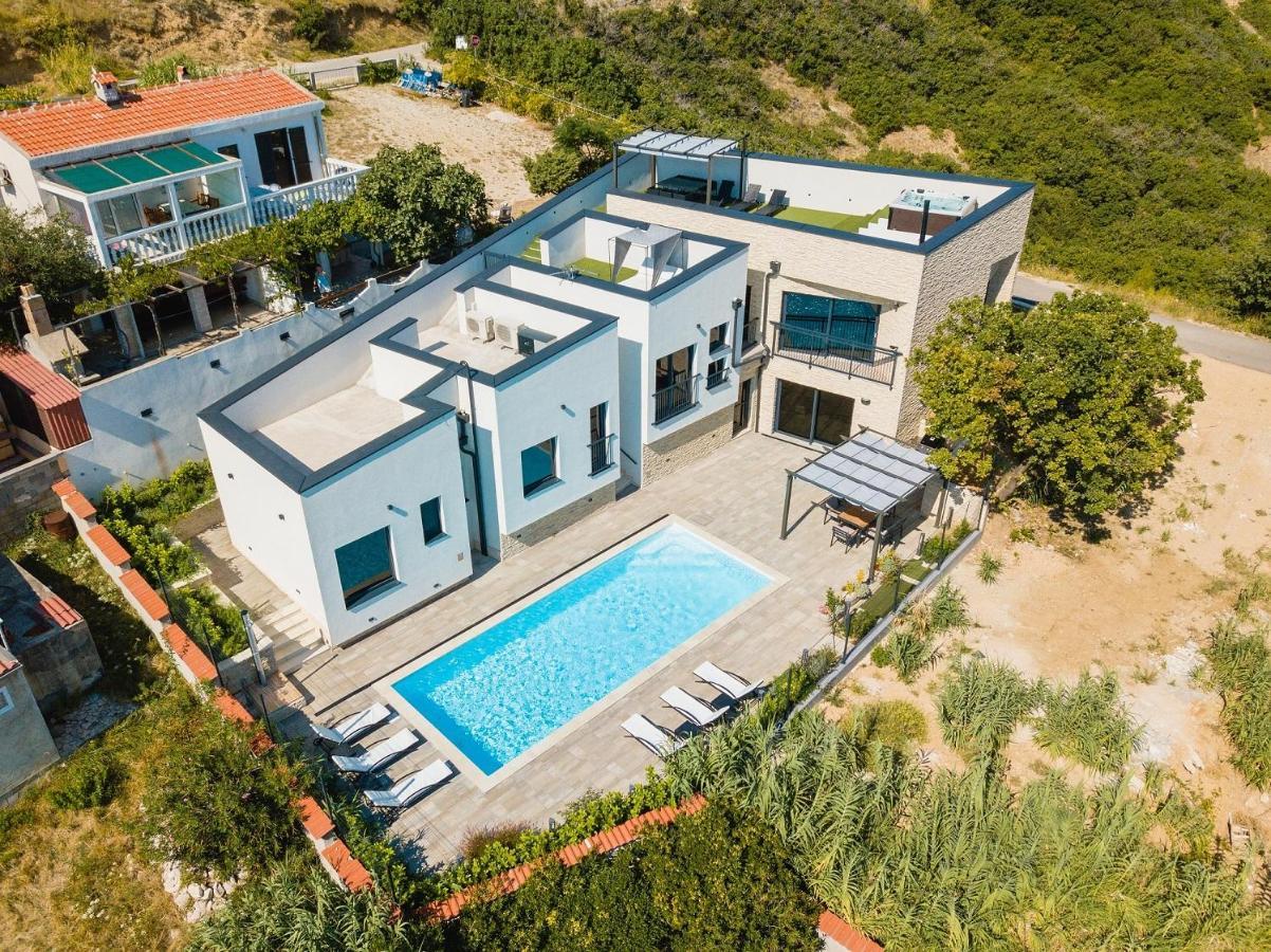 Perla Nera Heated Pool & Sauna Stan Trigraci Exterior photo